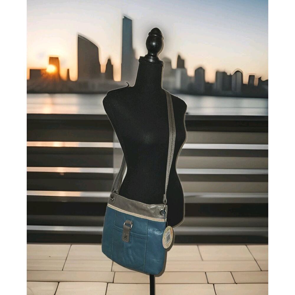 NWT! The Sak Kendra Leather Teal Crossbody Handbag 11x10.5